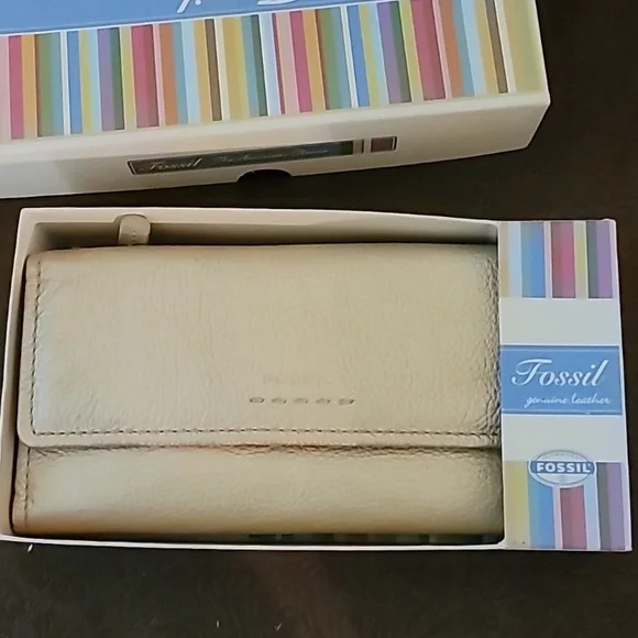 Fossil Vintage Pop Stitch Gold Clutch/Wallet NEW WITH TAGS - Picture 1 of 11